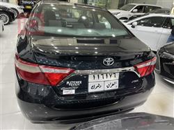 تۆیۆتا کامری